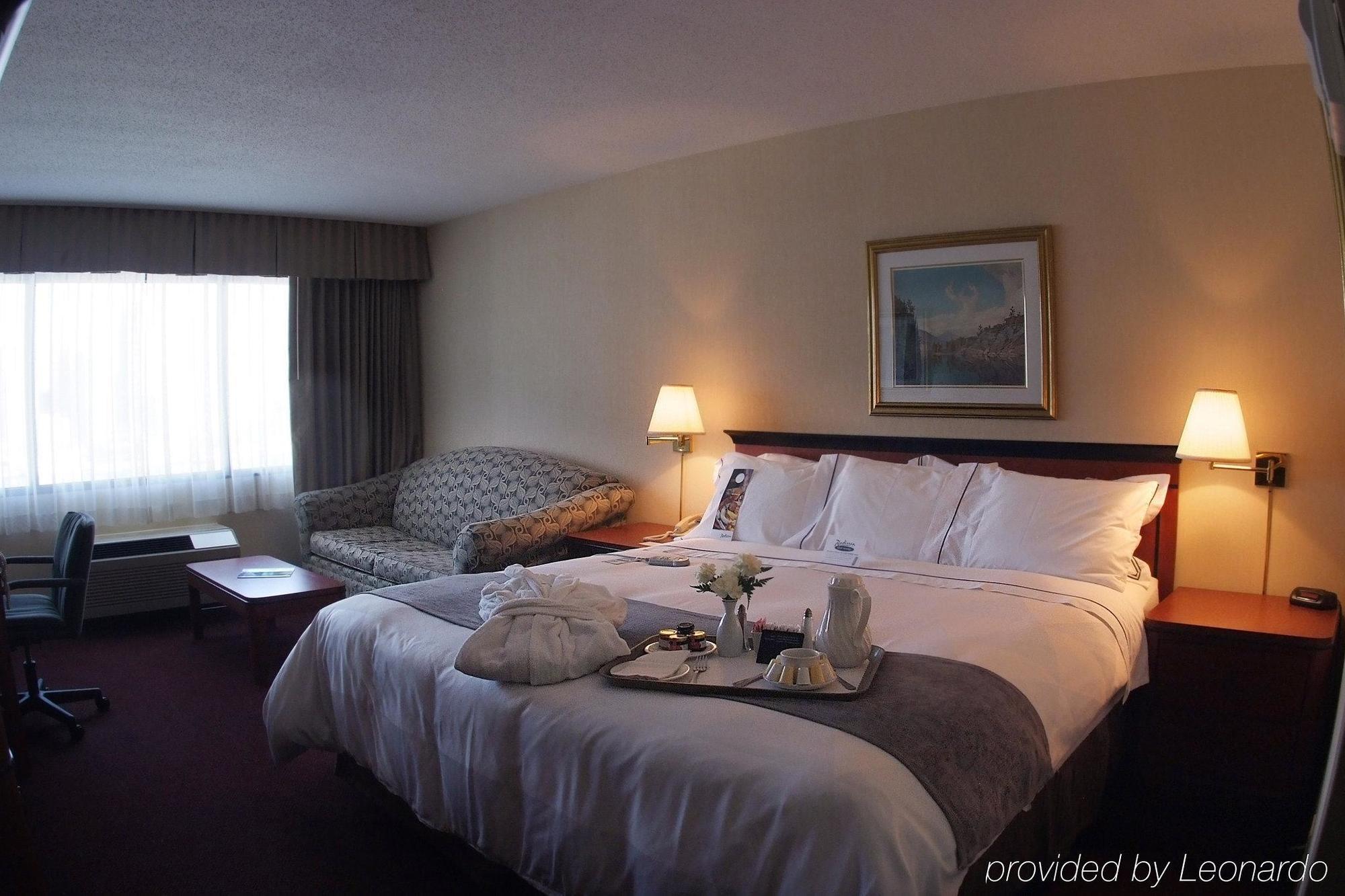 Hotel Doubletree By Hilton Windsor, On Habitación foto